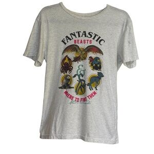 Universal Studios Fantastic Beasts Harry Potter T Shirt Small